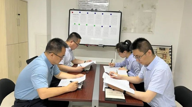 扶貧基金黨支部、第八黨支部、第四黨支部開展主題活動